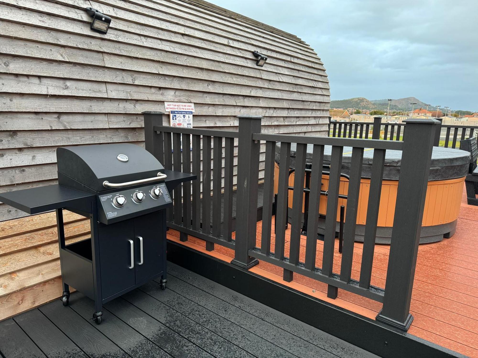 Hotel Ffrith Beach Glamping With Hot Tub à Prestatyn Extérieur photo